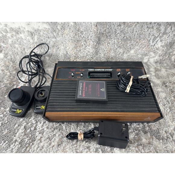 ATARI 2600 SIX SWITCH CONSOLE ONLY 100% AUTHENTIC WOOD GRAIN FOR PARTS - Picture 1 of 4